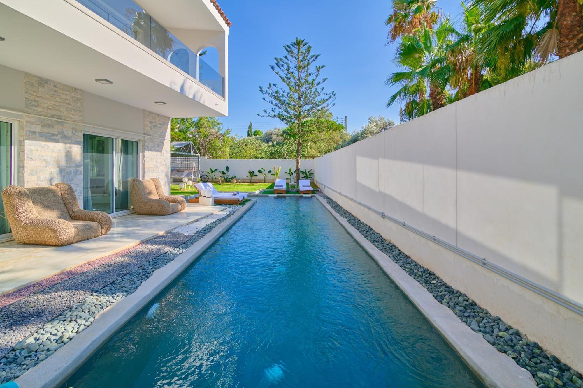 Luxury With Pool, Bbq & Garden In Vouliagmeni 別墅 *