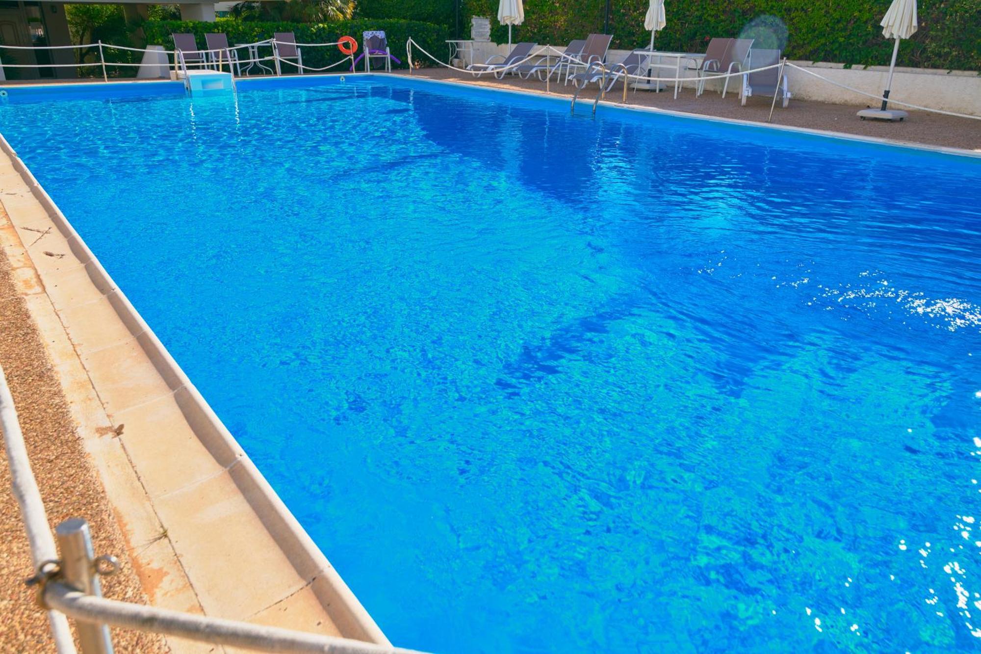 Villa Luxury With Pool, Bbq & Garden In Vouliagmeni *