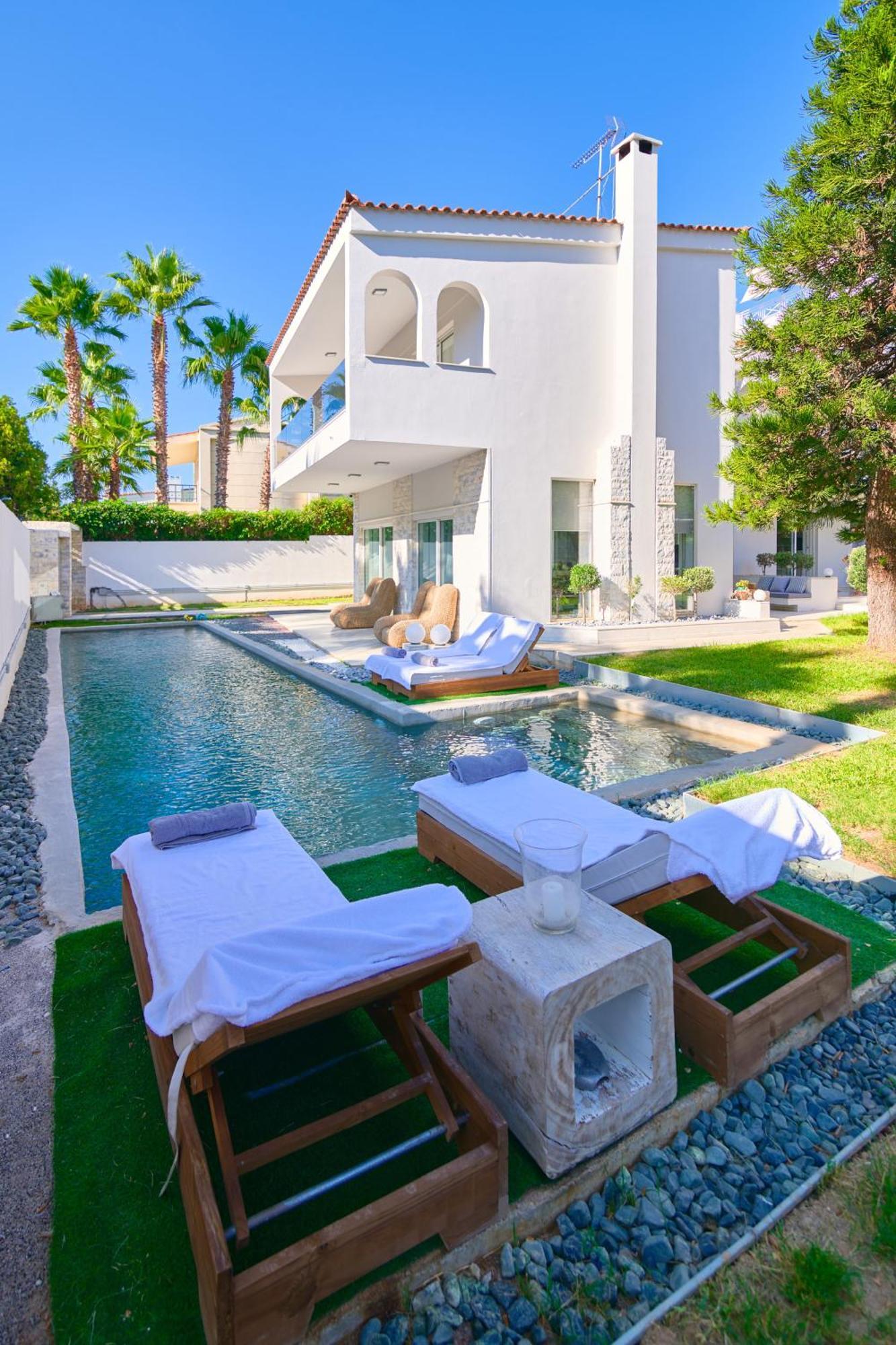 Luxury With Pool, Bbq & Garden In Vouliagmeni * Athens