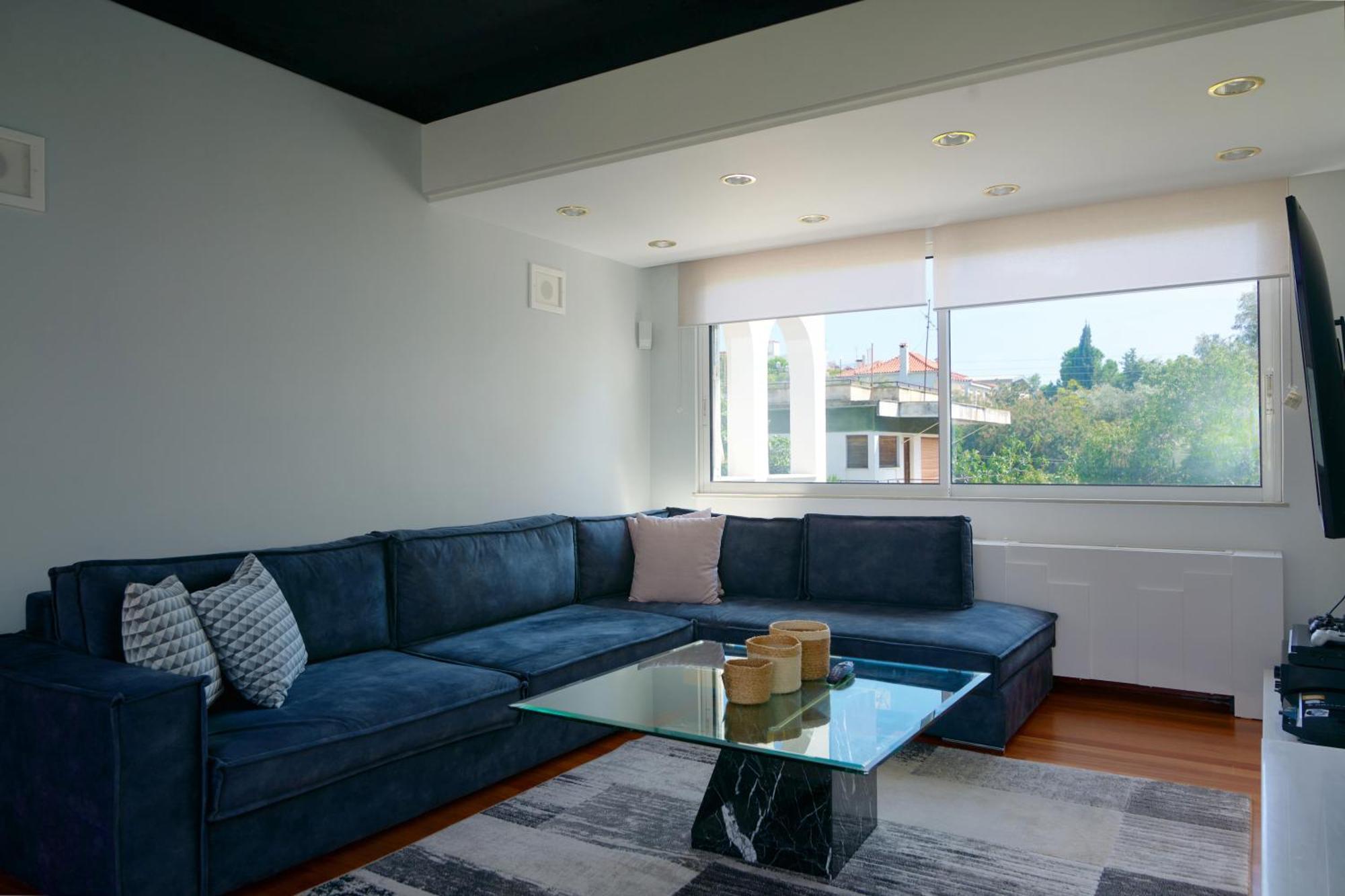 Luxury With Pool, Bbq & Garden In Vouliagmeni Villa