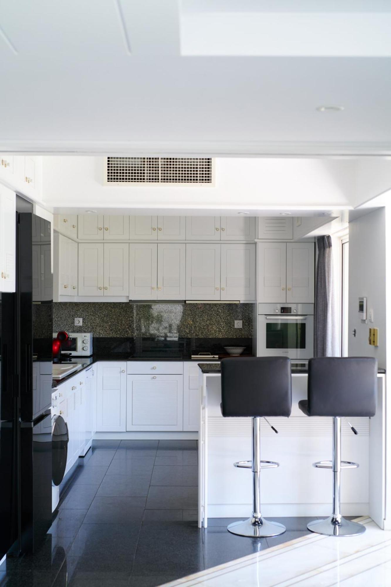 Luxury With Pool, Bbq & Garden In Vouliagmeni * Athens
